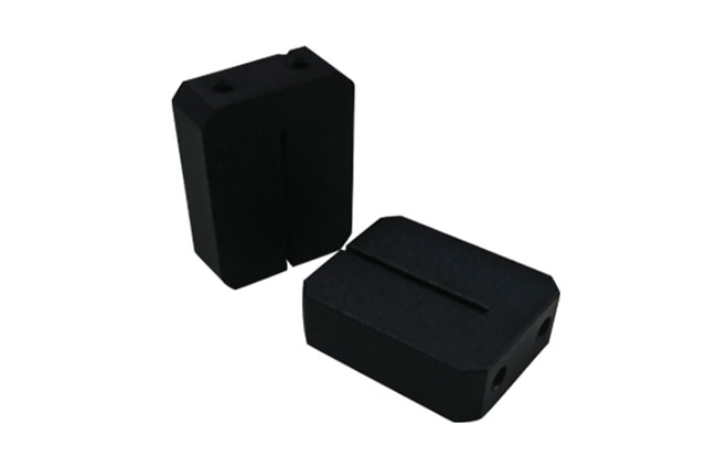 cnc精密機(jī)械零件加工價(jià)格對(duì)比同類產(chǎn)品有哪些不同？