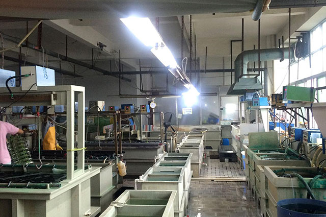 為何要關(guān)停小五金加工廠？