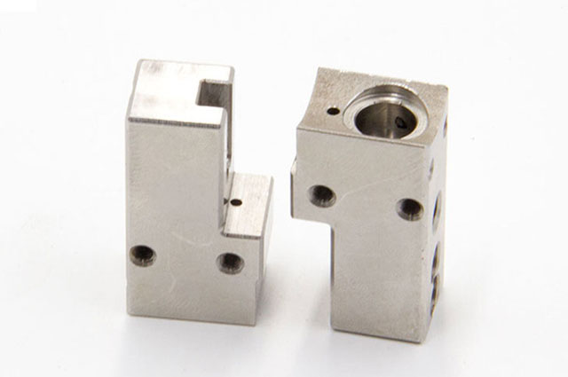 機械加工 機械加工